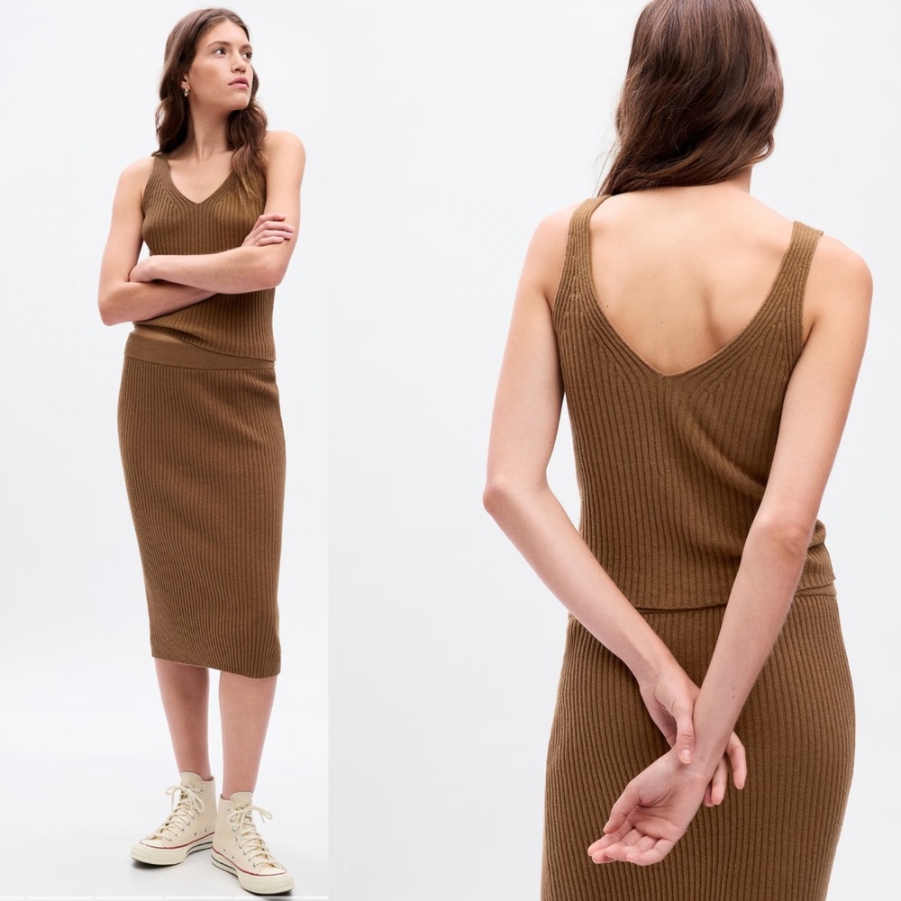 NWT GAP Cocoa Powder Brown CashSoft Rib Tank Top Sleeveless Sweater Top size XS - Picture 1 of 7